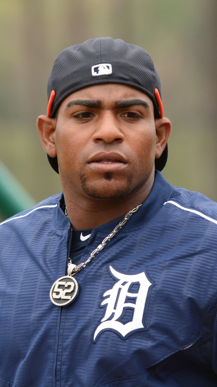 Yoenis Cspedes, New York Yankees, Mlb, Baseball, Outfielder. Wallpaper in 720x1280 Resolution