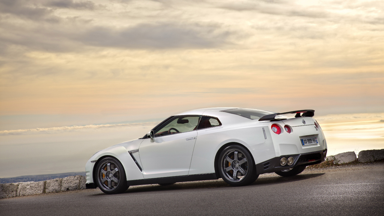 White Porsche 911 on Beach During Daytime. Wallpaper in 1280x720 Resolution