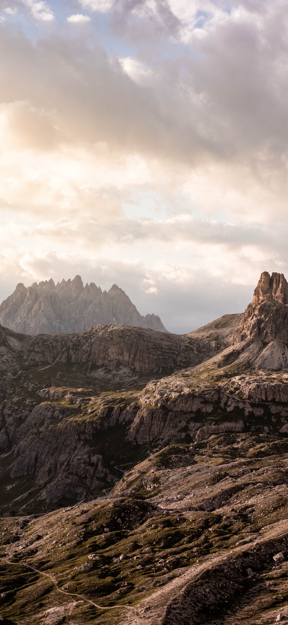 Paysage Naturel, Highland, Soubassement, Terrain, Pente. Wallpaper in 1125x2436 Resolution