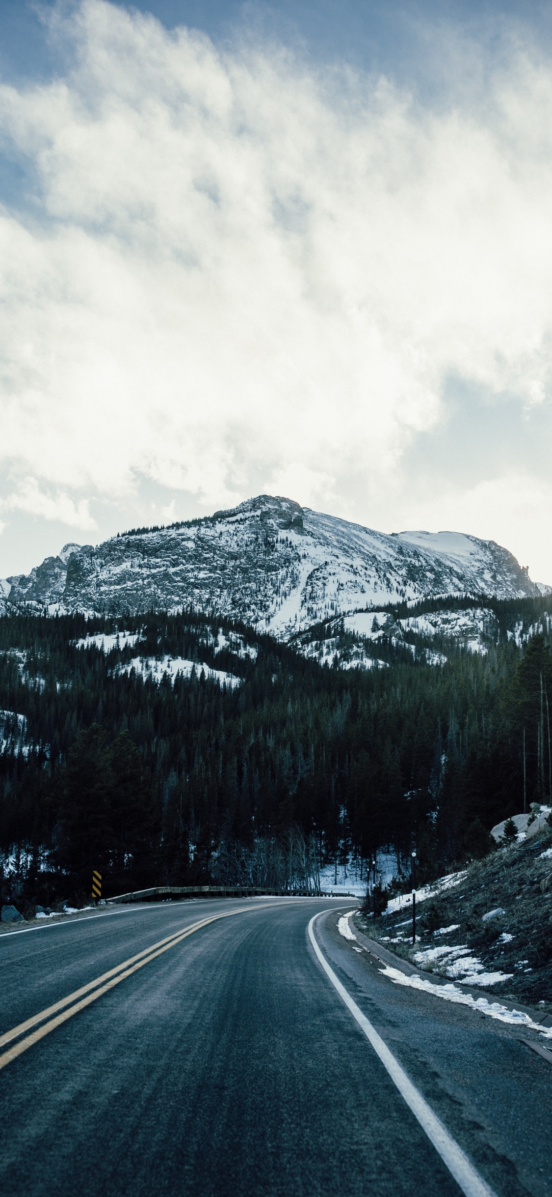 Gamme de Montagne, Alpes, Route, Neige, Les Reliefs Montagneux. Wallpaper in 1125x2436 Resolution