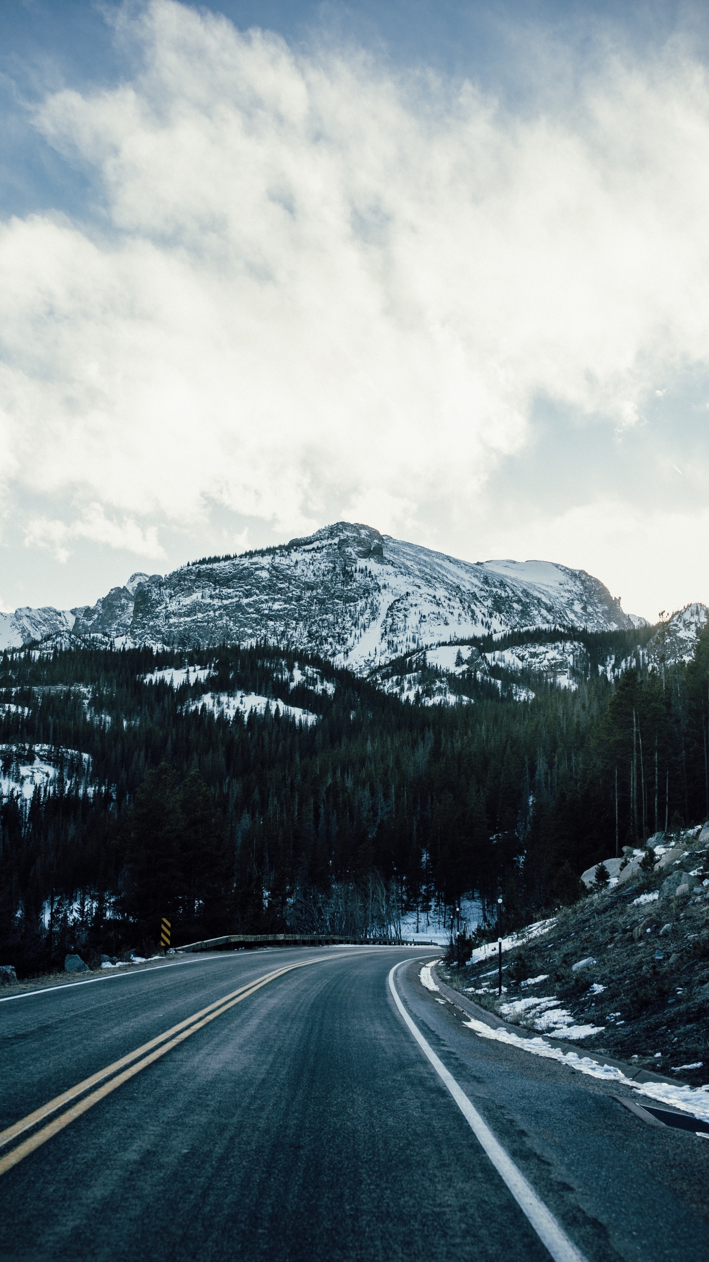 Gamme de Montagne, Alpes, Route, Neige, Les Reliefs Montagneux. Wallpaper in 1440x2560 Resolution