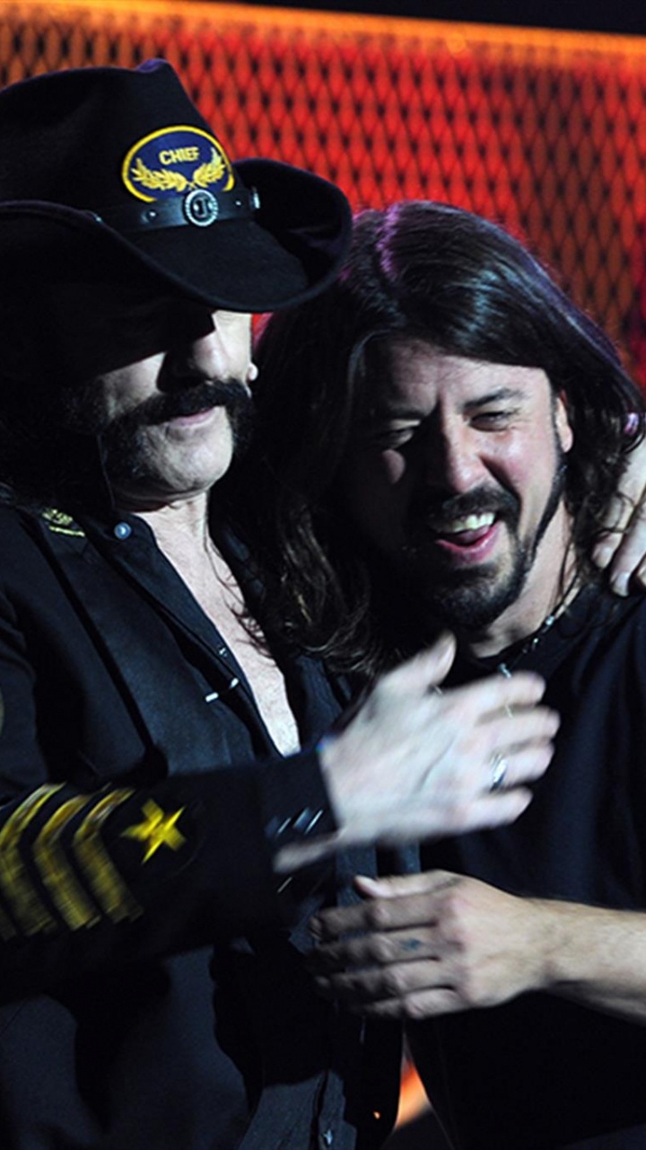 Lemmy, Motrhead, Foo Fighters, le Heavy Metal, Performance. Wallpaper in 720x1280 Resolution