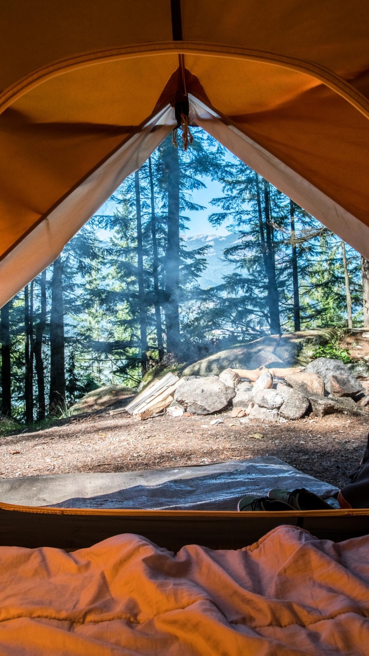 Brown and White Tent on Snow Covered Ground During Daytime. Wallpaper in 720x1280 Resolution