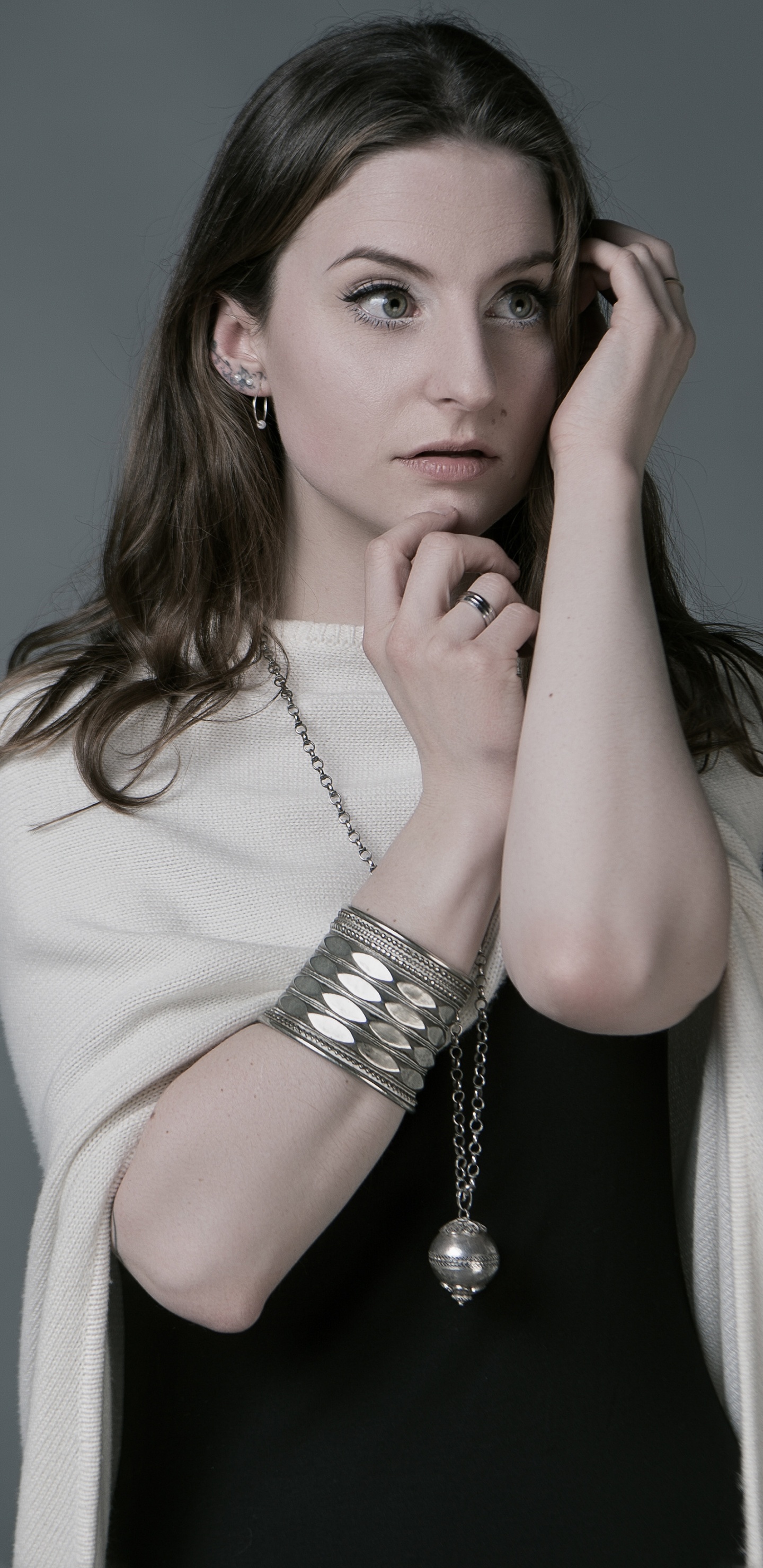 Eluveitie, Heavy Metal, Cabello, Blanco, Hombro. Wallpaper in 1440x2960 Resolution