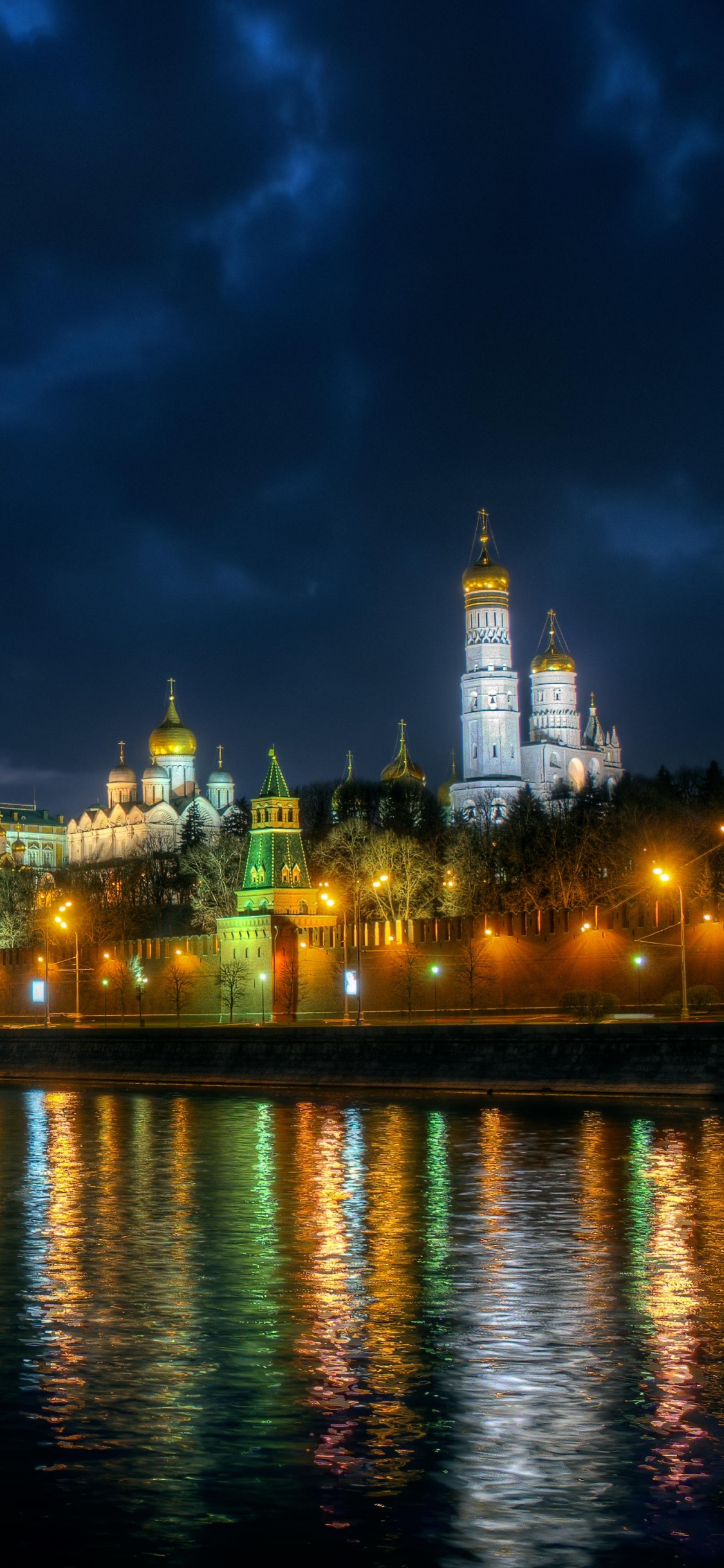 Skyline Der Stadt Bei Nacht Night. Wallpaper in 1125x2436 Resolution