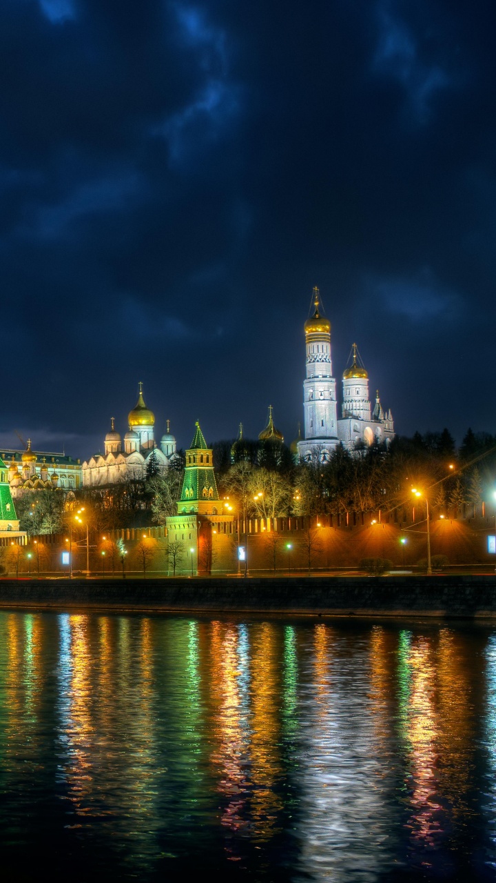 Skyline Der Stadt Bei Nacht Night. Wallpaper in 720x1280 Resolution