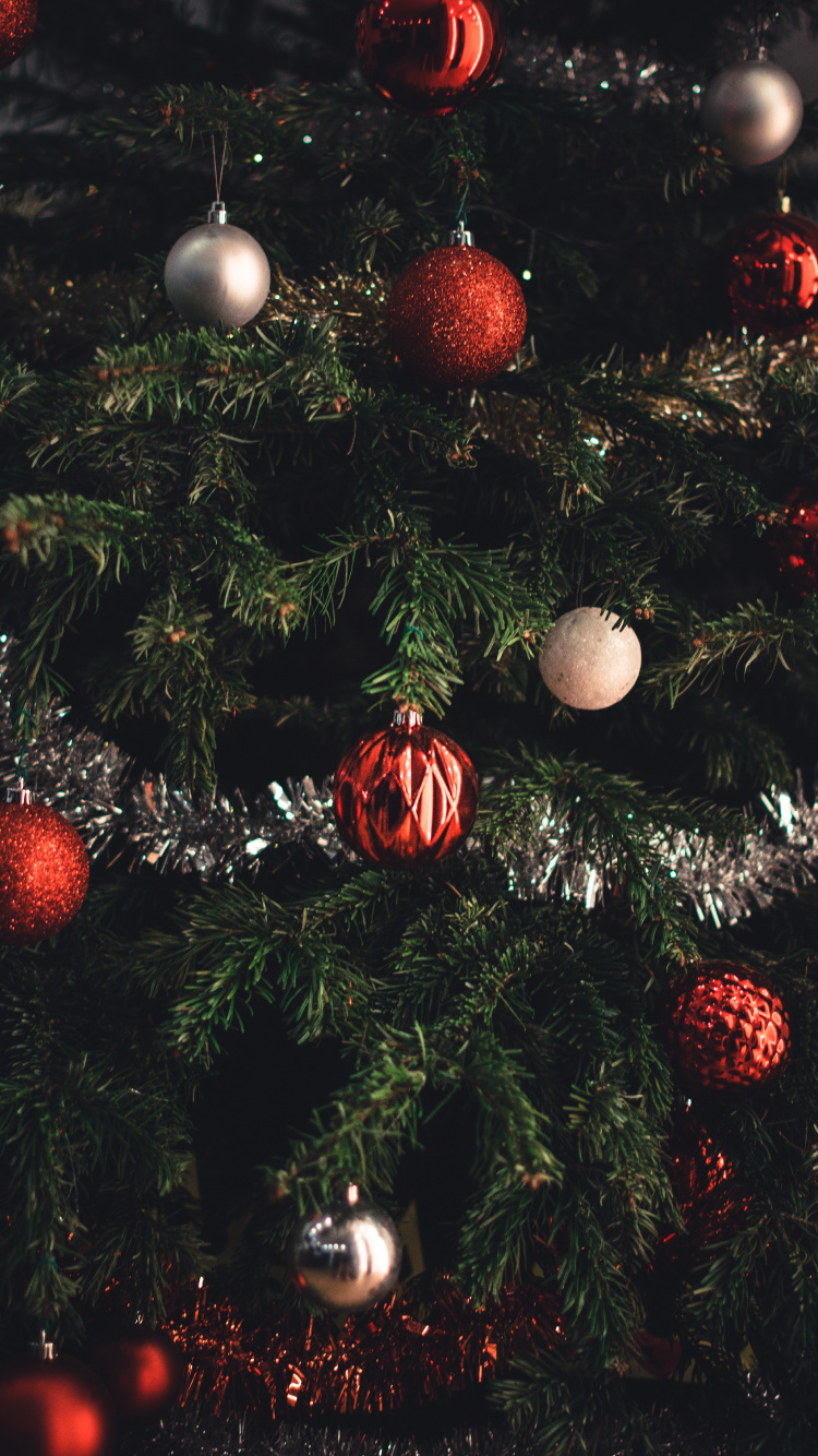Arbre de Noël, Le Jour De Noël, Nouvelle Année, Ornement de Noël, Décoration de Noël. Wallpaper in 750x1334 Resolution