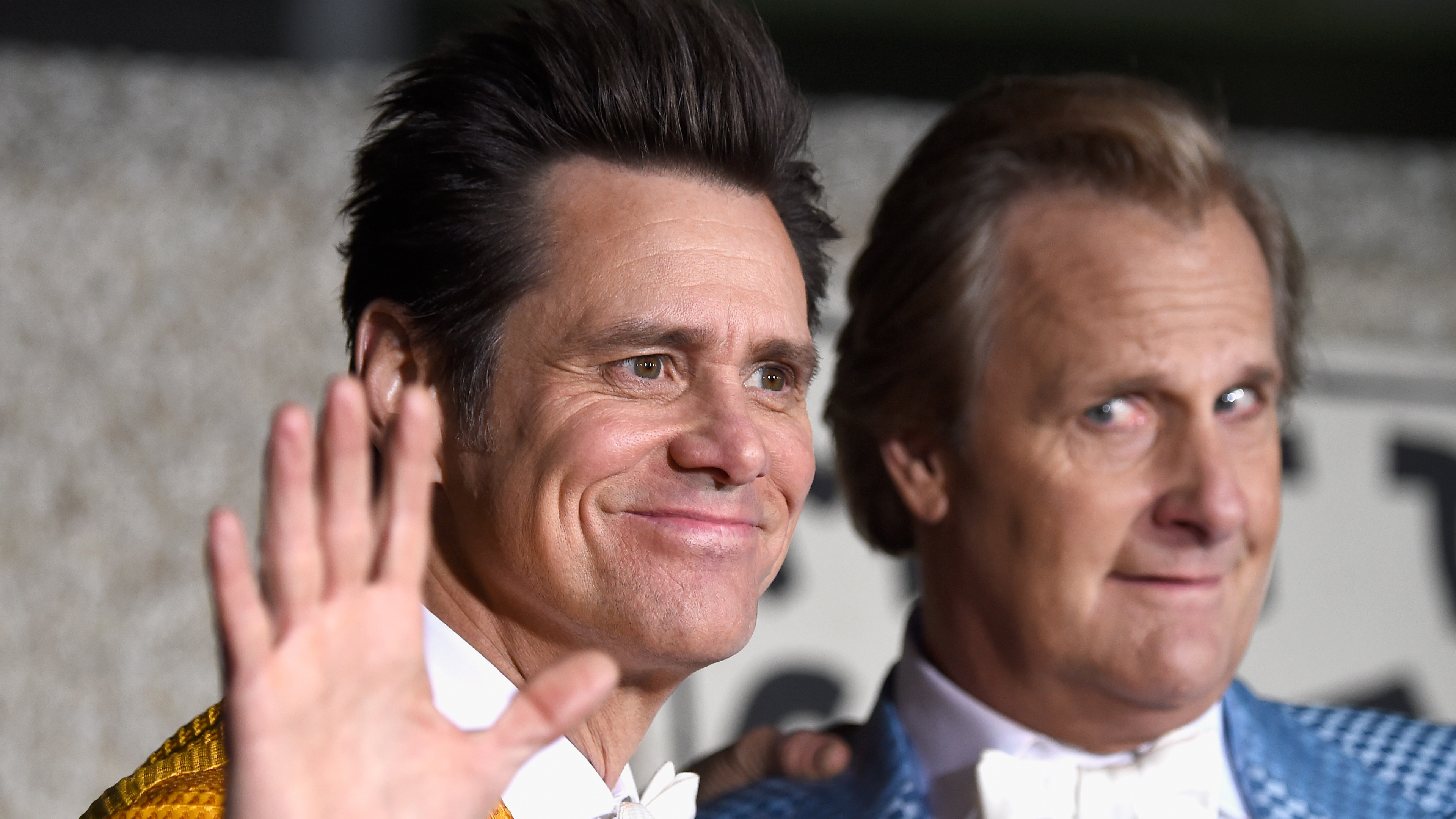 Hombre Con Camisa de Vestir Blanca Junto al Hombre Con Camisa de Vestir a Cuadros Azul y Blanco. Wallpaper in 3840x2160 Resolution