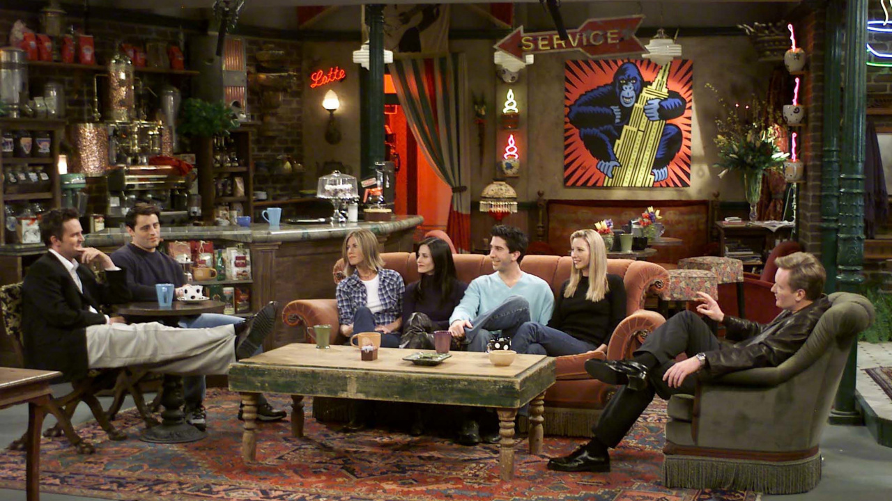 Central Perk, Warner Bros, Sitcom, Furniture, Television Show. Wallpaper in 1280x720 Resolution