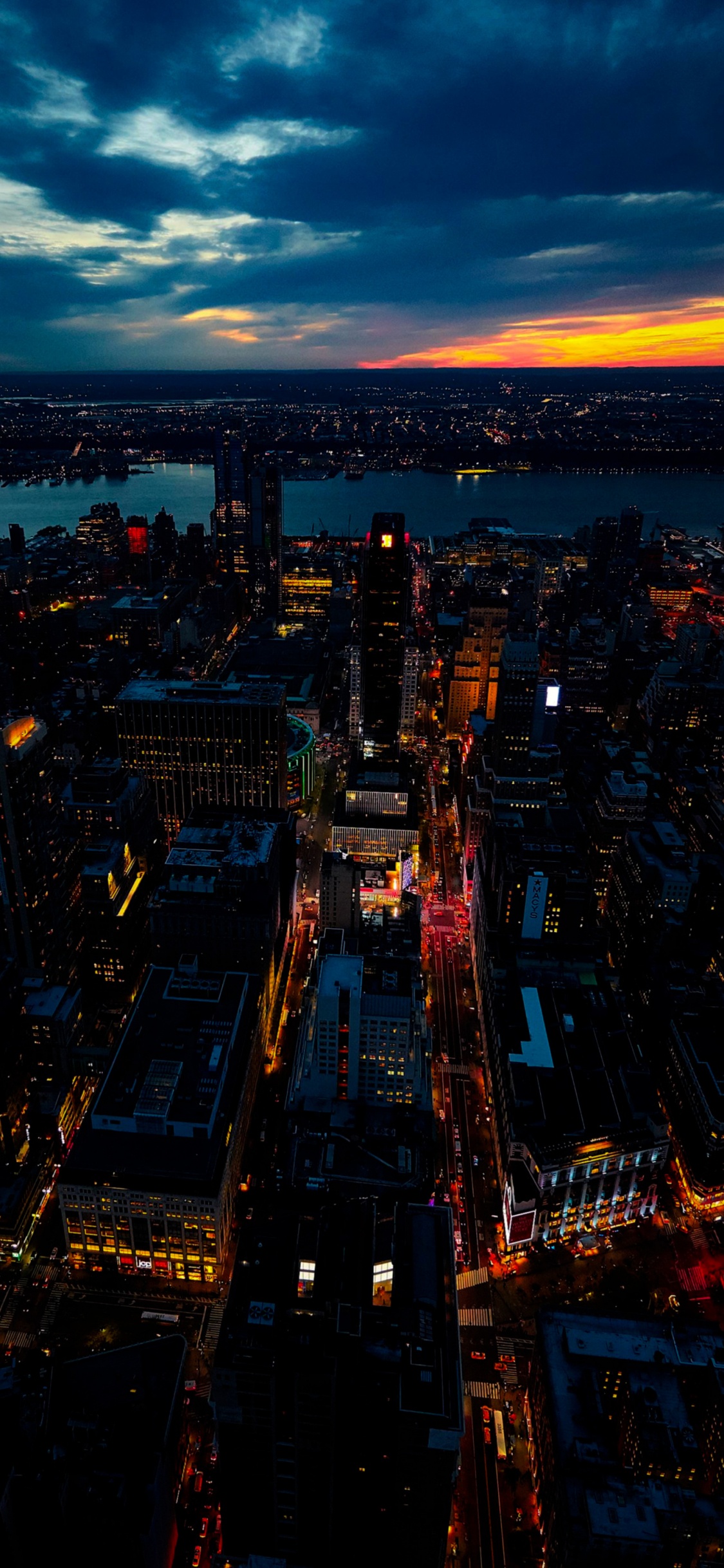 L'empire State Building, Chrysler Building, Bâtiment, Gratte-ciel, Top of The Rock. Wallpaper in 1125x2436 Resolution
