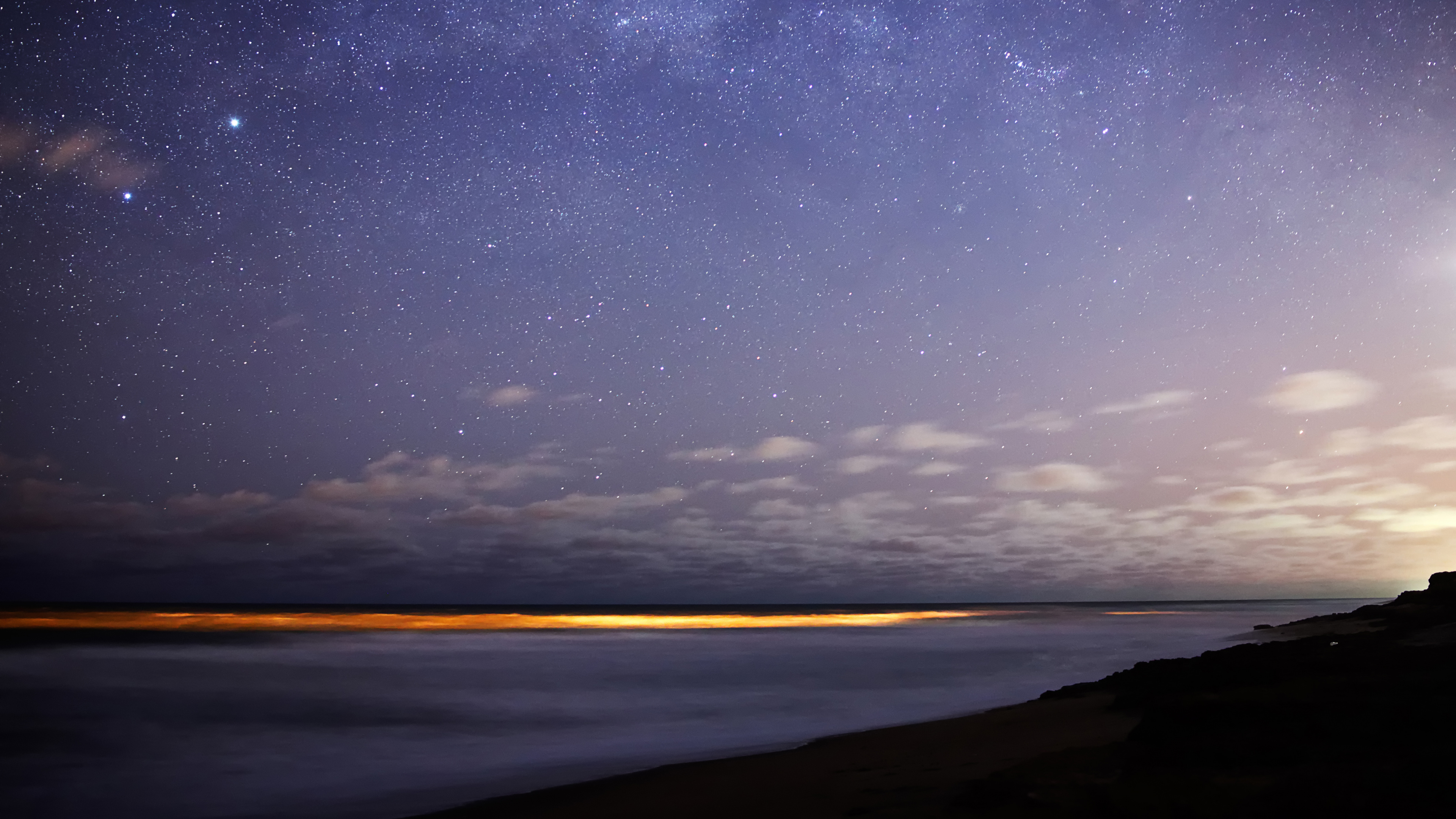 Body of Water Under Starry Night. Wallpaper in 3840x2160 Resolution