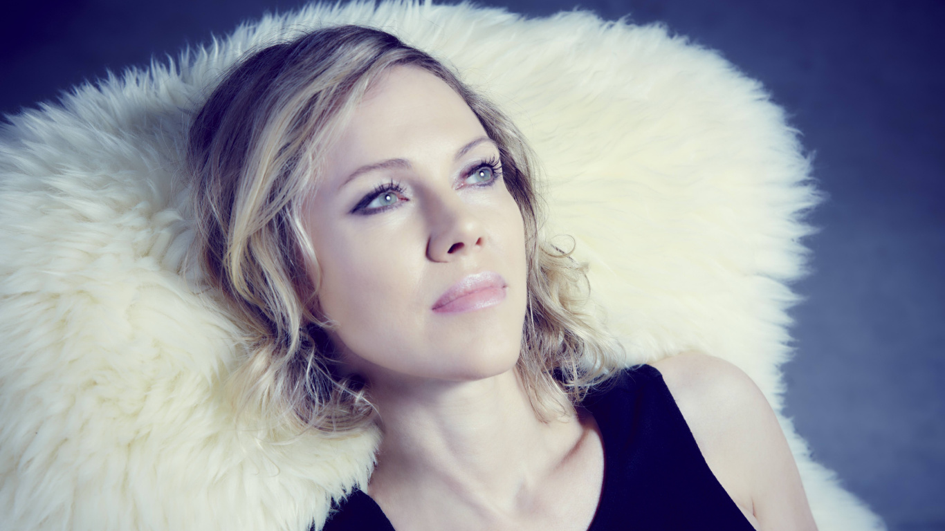 Britta Phillips, Dean Britta, Luck or Magic, Hair, Face. Wallpaper in 1366x768 Resolution