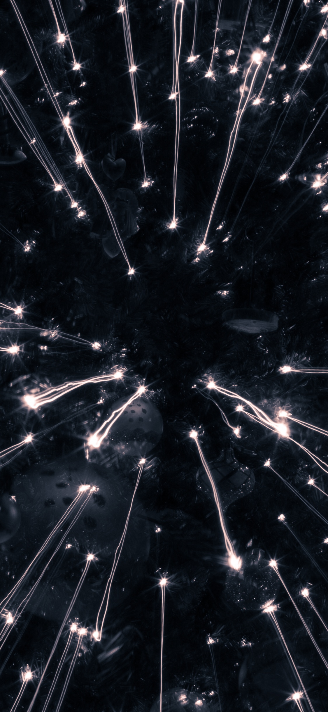 Luces de Cadena Azul y Blanca. Wallpaper in 1125x2436 Resolution