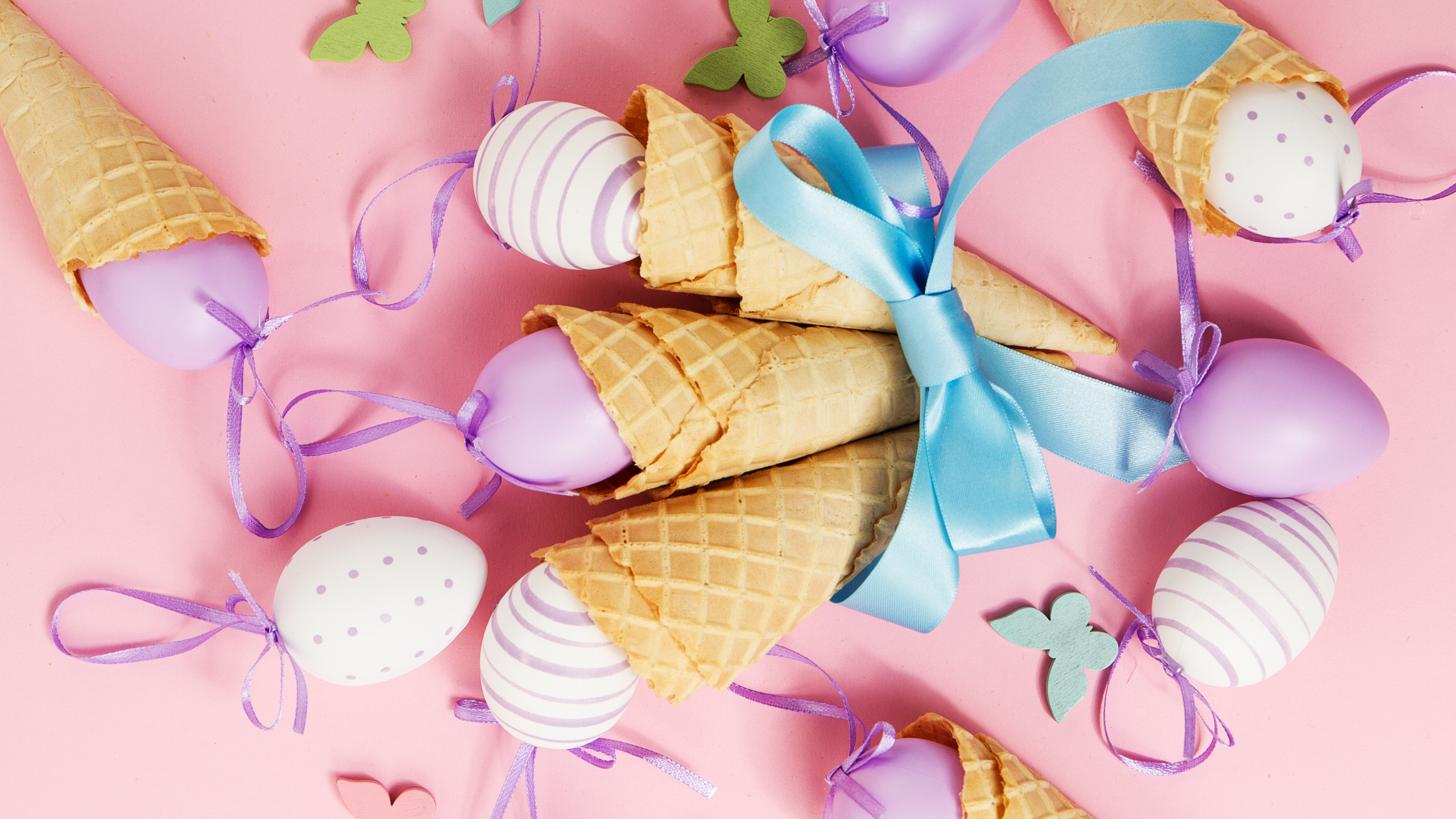 Lilac, Petal, Pink, Plant, Magenta. Wallpaper in 2560x1440 Resolution