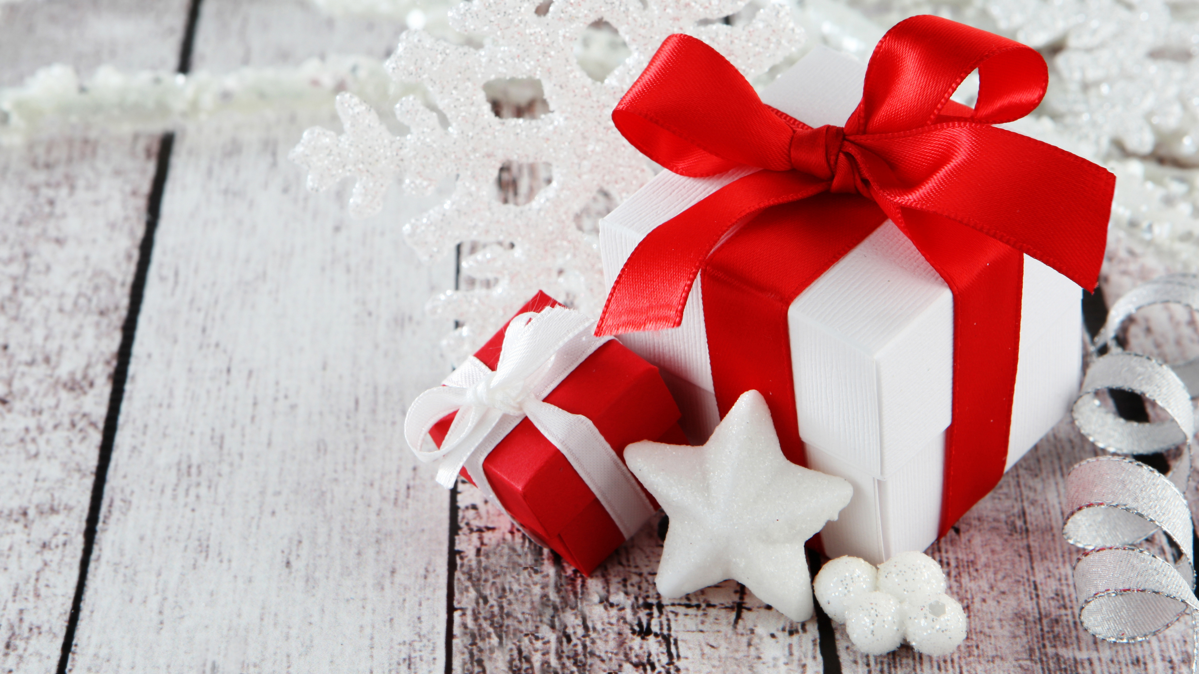 Christmas Day, Holiday, Red, Ribbon, Present. Wallpaper in 3840x2160 Resolution