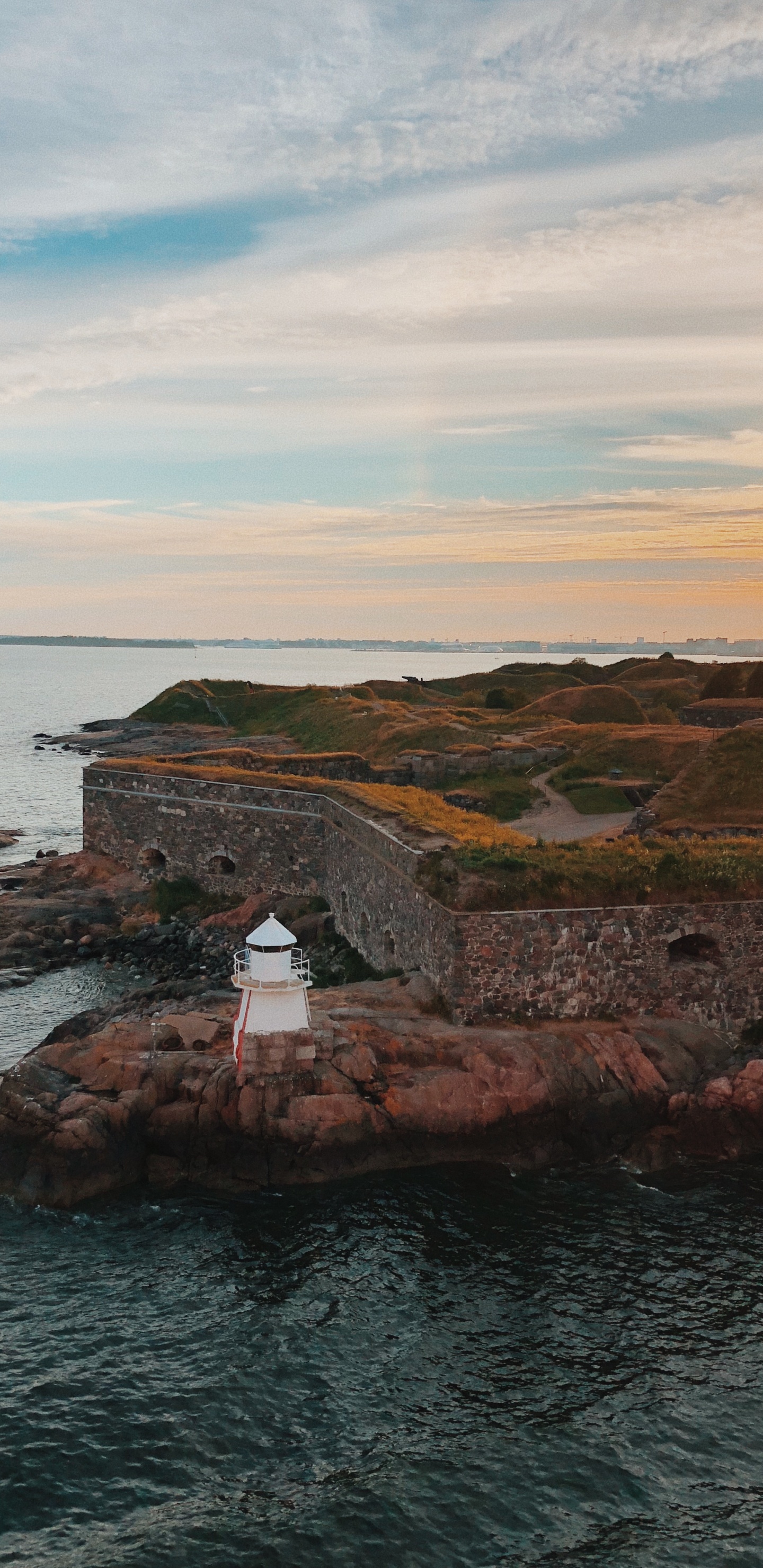 Suomenlinna, Eau, Côte, Rock, Mer. Wallpaper in 1440x2960 Resolution