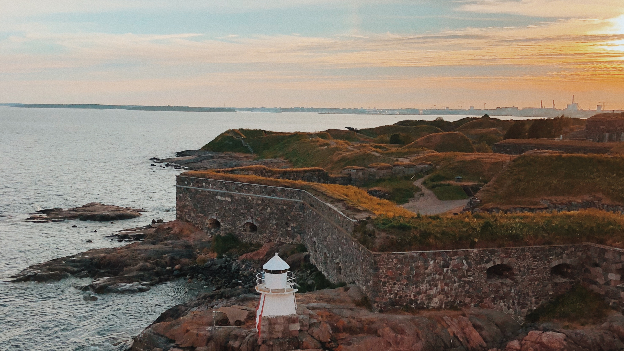 Suomenlinna, Eau, Côte, Rock, Mer. Wallpaper in 2560x1440 Resolution