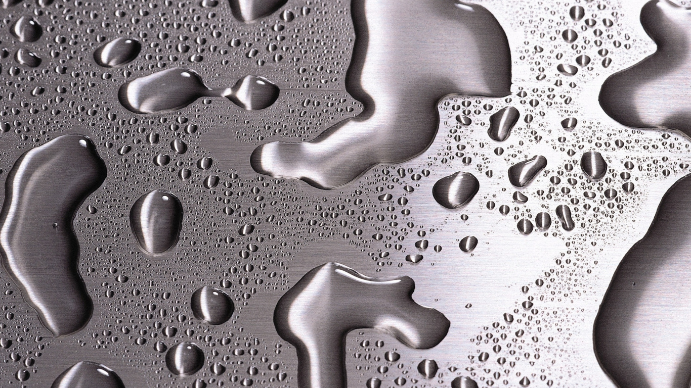 Gotas de Agua Sobre la Superficie Gris. Wallpaper in 1366x768 Resolution