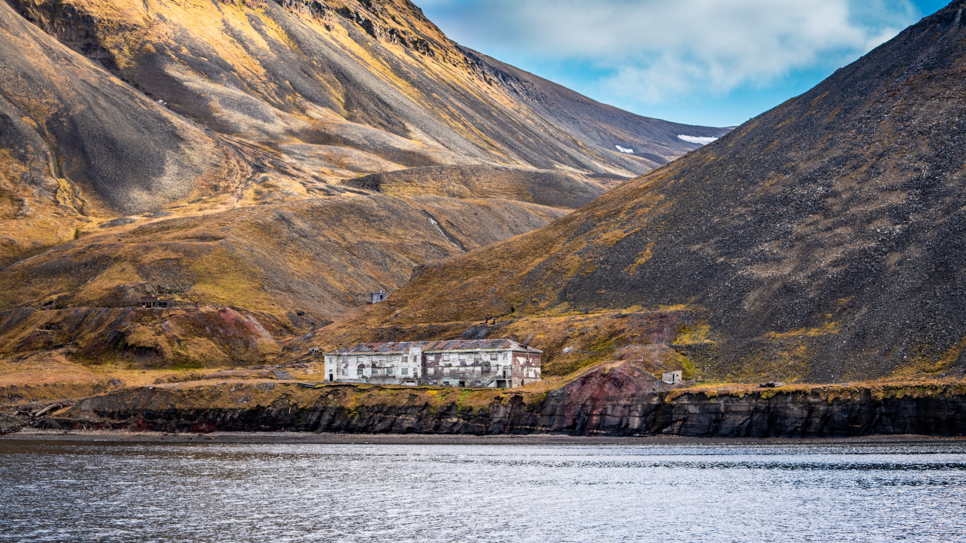 Highland, Barentsburg, Mountain, Water, Cloud. Wallpaper in 1920x1080 Resolution