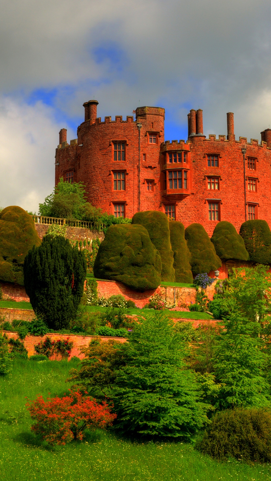 Château en Béton Brun Sous Ciel Nuageux Pendant la Journée. Wallpaper in 1080x1920 Resolution