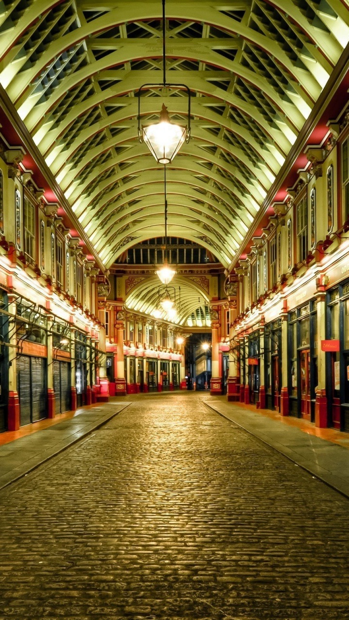 Braunes Und Weißes Betongebäude. Wallpaper in 720x1280 Resolution