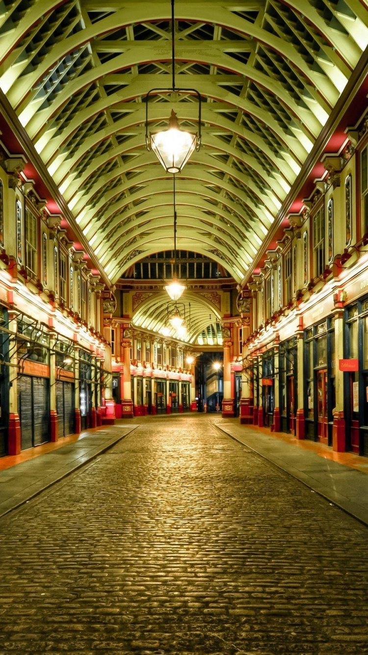 Braunes Und Weißes Betongebäude. Wallpaper in 750x1334 Resolution