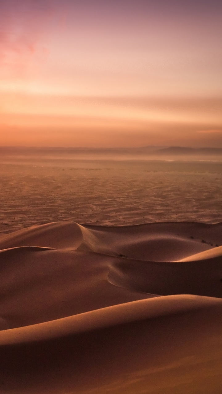 White Sand Under Cloudy Sky During Daytime. Wallpaper in 720x1280 Resolution