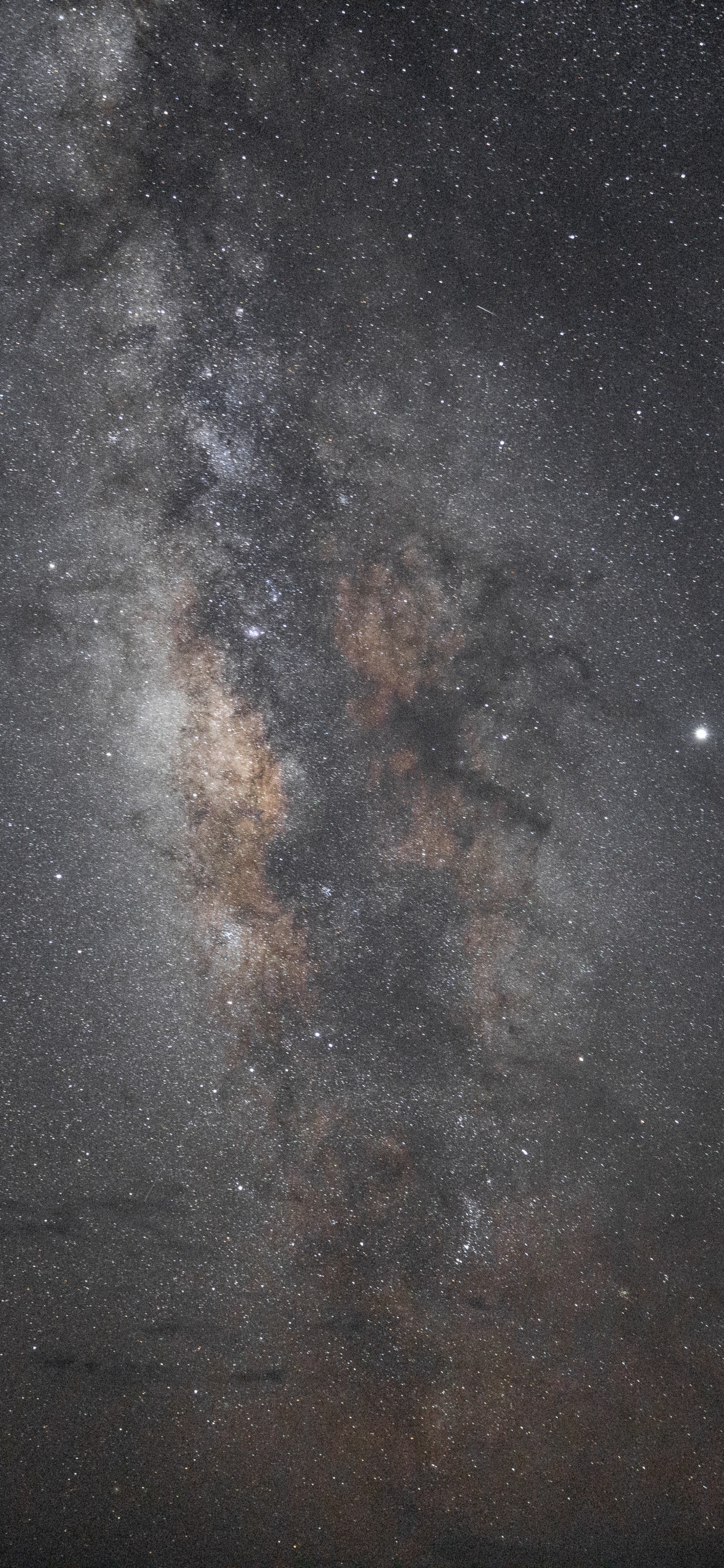 Schwarze Und Braune Sternennacht. Wallpaper in 1242x2688 Resolution