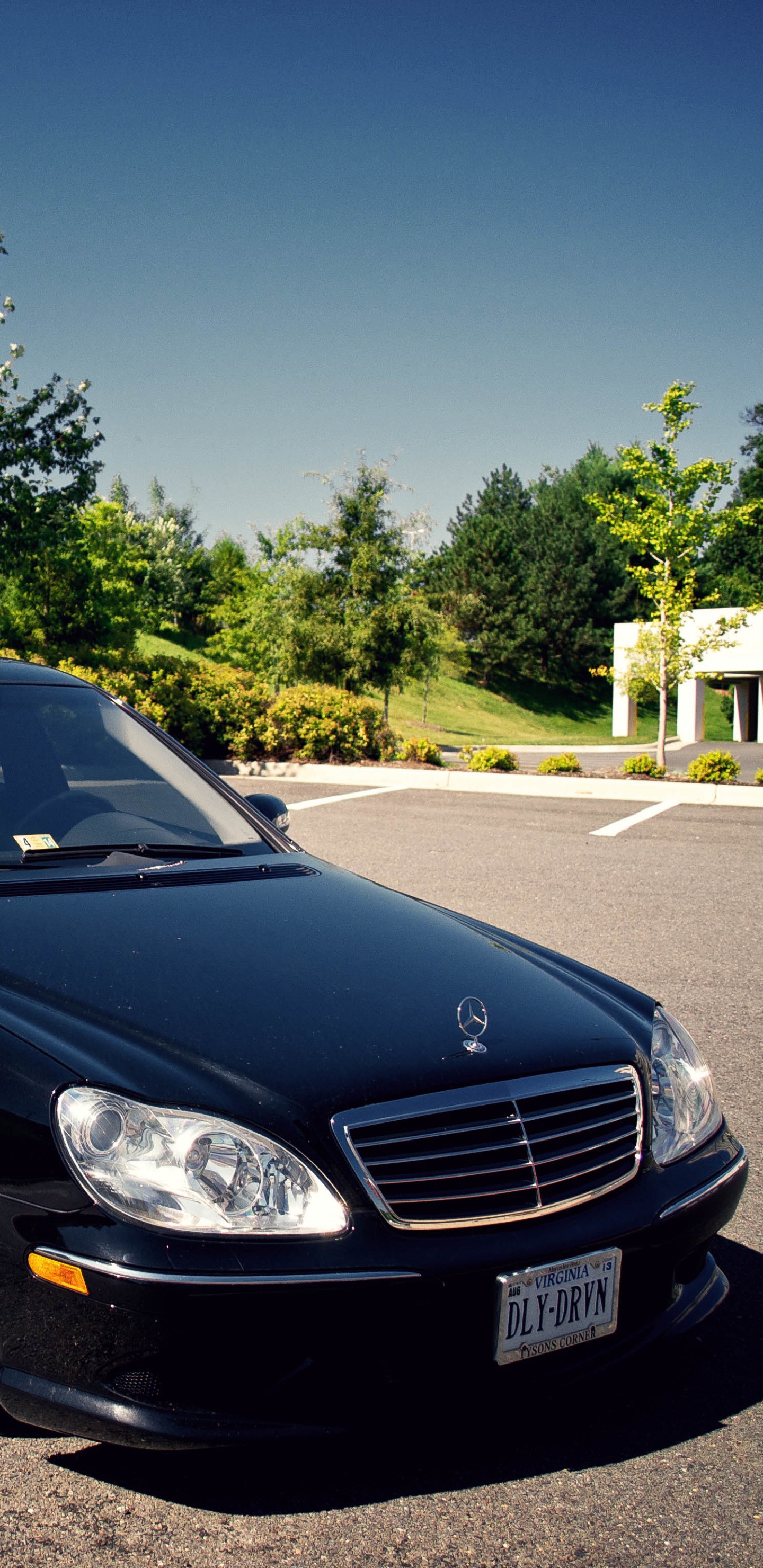 Black Mercedes Benz Sedan on Road During Daytime. Wallpaper in 1440x2960 Resolution