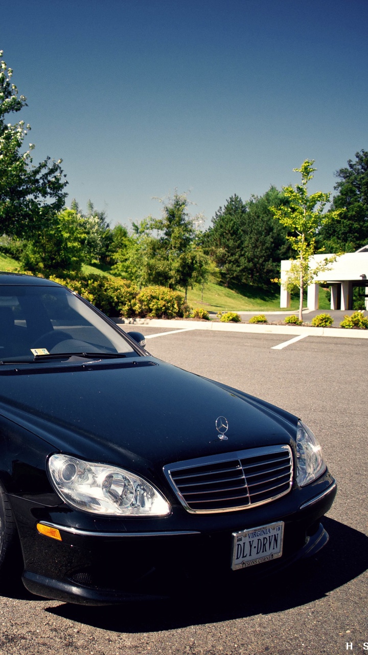 Black Mercedes Benz Sedan on Road During Daytime. Wallpaper in 720x1280 Resolution