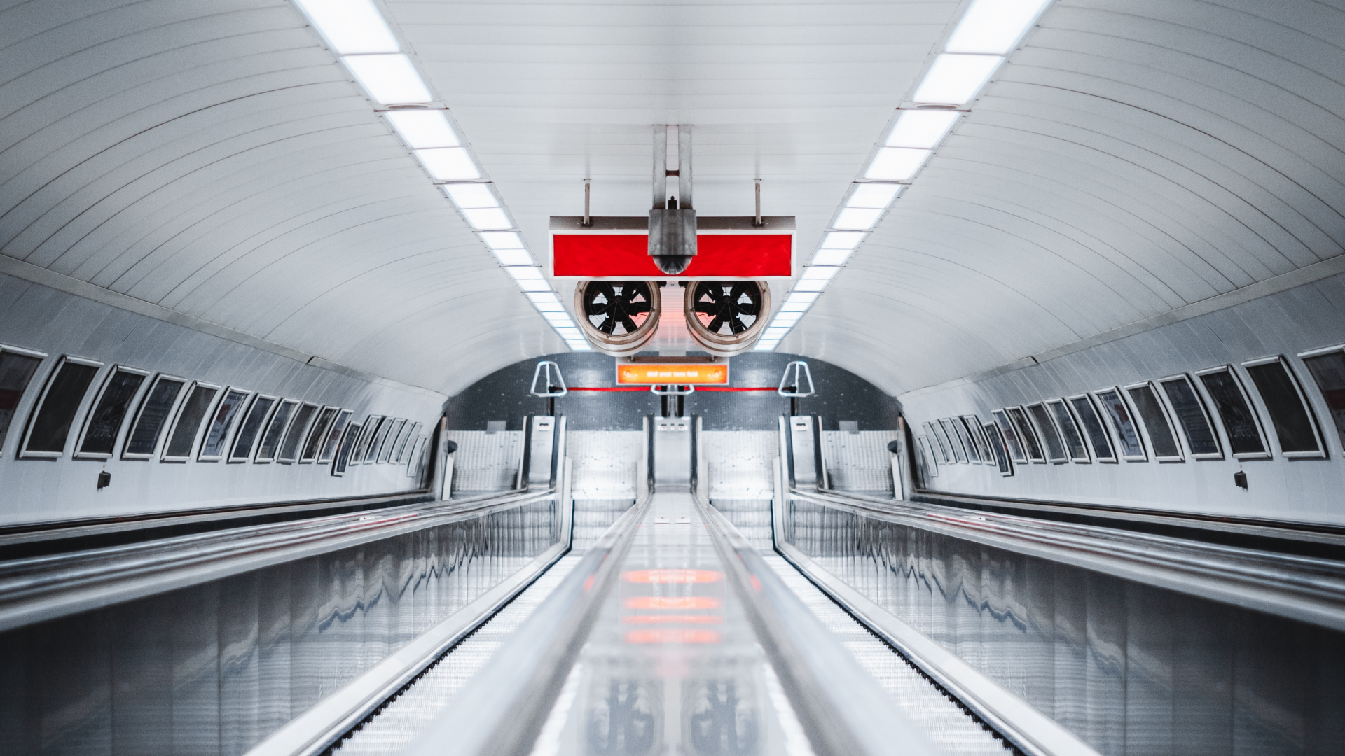 Red and White Train in Tunnel. Wallpaper in 1920x1080 Resolution