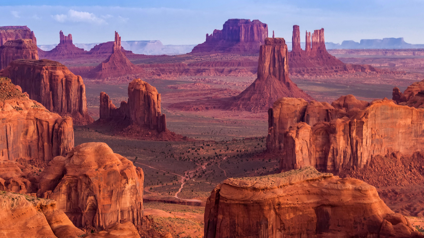 Brown Rock Formation During Daytime. Wallpaper in 1366x768 Resolution