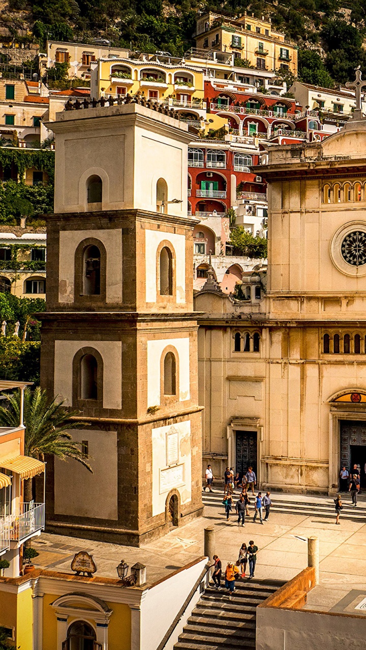 People Walking on Sidewalk Near Beige Concrete Building During Daytime. Wallpaper in 720x1280 Resolution