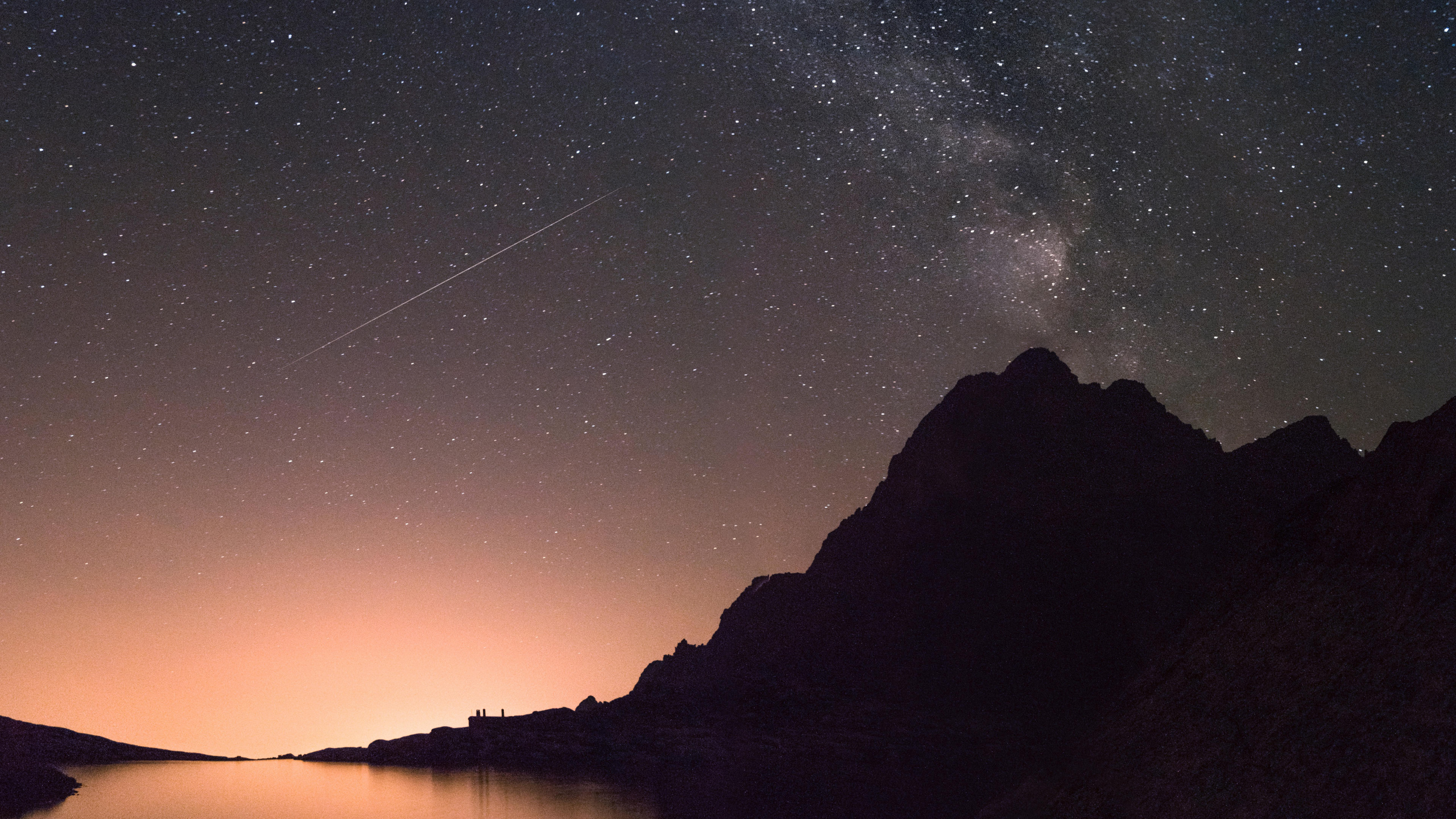 Silhouette of Mountain During Night Time. Wallpaper in 2560x1440 Resolution