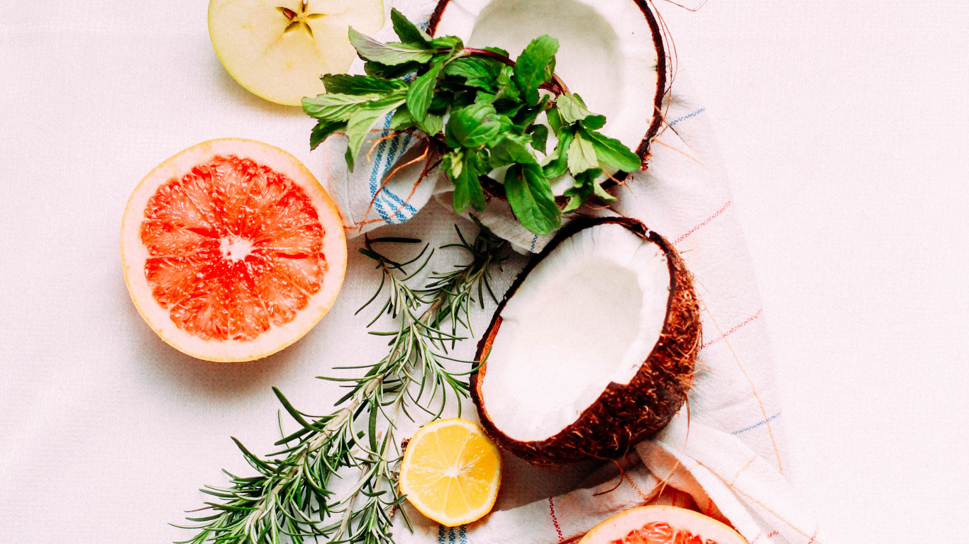 Sliced Orange Fruit on White Ceramic Plate. Wallpaper in 1366x768 Resolution