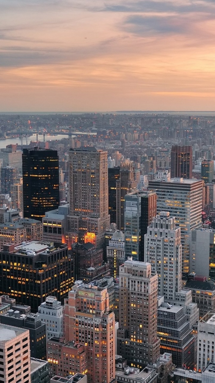 Aerial View of City Buildings During Sunset. Wallpaper in 720x1280 Resolution