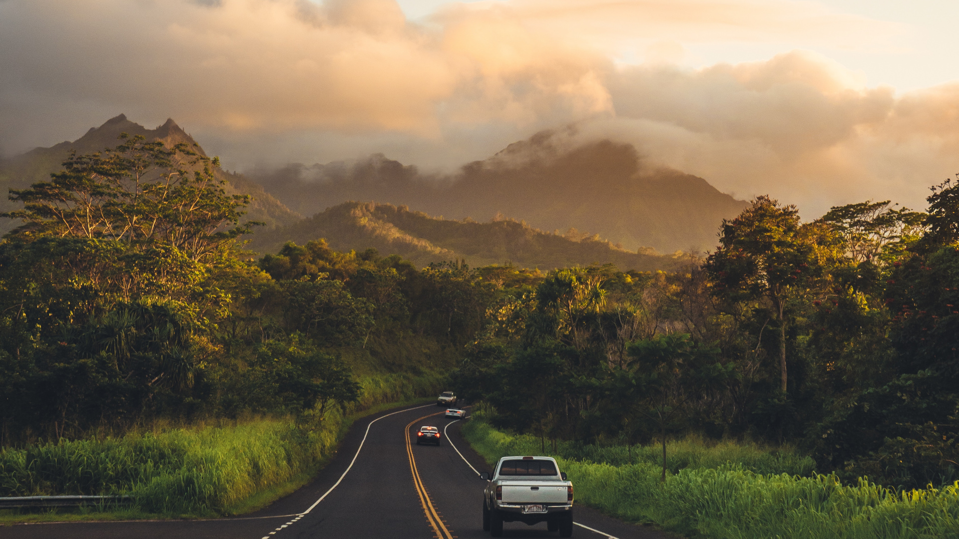 Kauai, Cloud, Plant, Cars, Mountain. Wallpaper in 1920x1080 Resolution