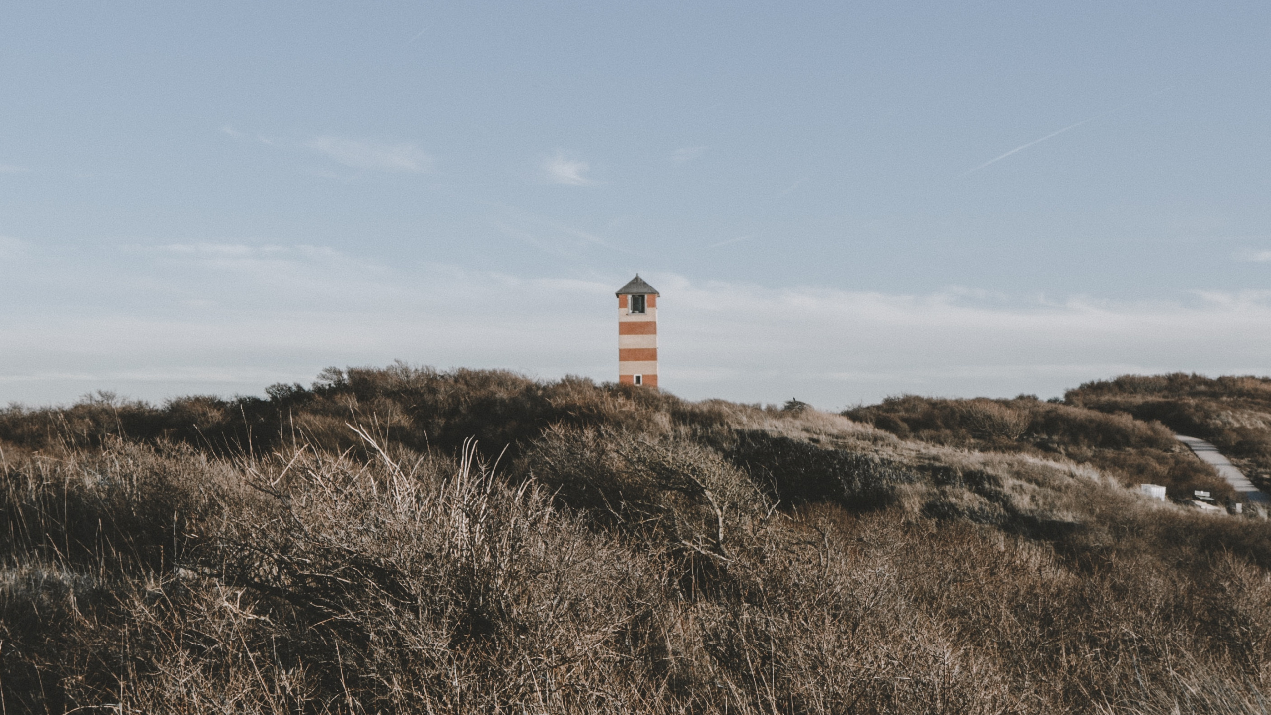 Natural Environment, Grass, Lighthouse, Grassland, Sea. Wallpaper in 2560x1440 Resolution