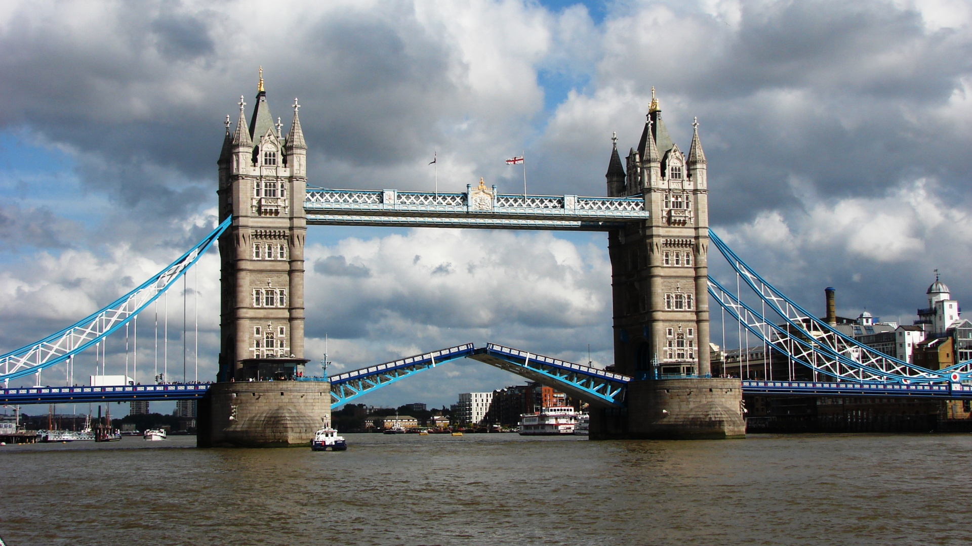 Gray Concrete Bridge Under Cloudy Sky During Daytime. Wallpaper in 1920x1080 Resolution