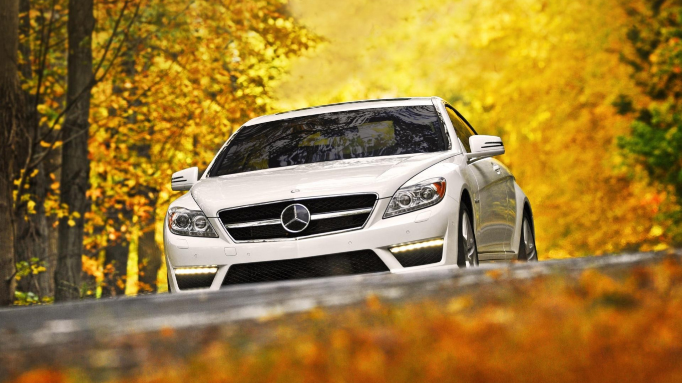 White Mercedes Benz c Class on Road During Daytime. Wallpaper in 1366x768 Resolution