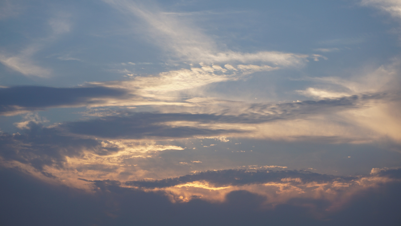 Weiße Wolken Und Blauer Himmel Tagsüber. Wallpaper in 1280x720 Resolution