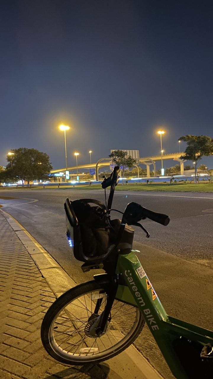 Vélo, Pneu, Pneu de Vélo, Éclairage, Jante de Roue de Vélo. Wallpaper in 720x1280 Resolution