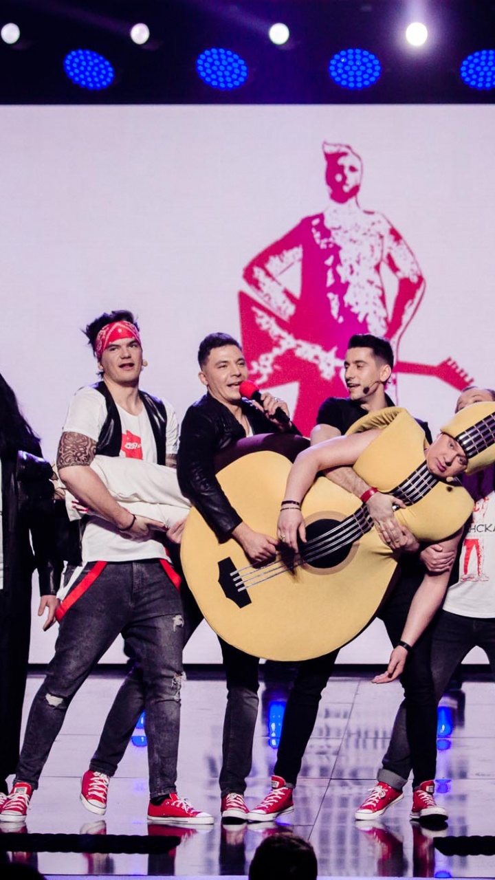 Performance, Humour, Rapper, Entertainment, Performing Arts. Wallpaper in 720x1280 Resolution