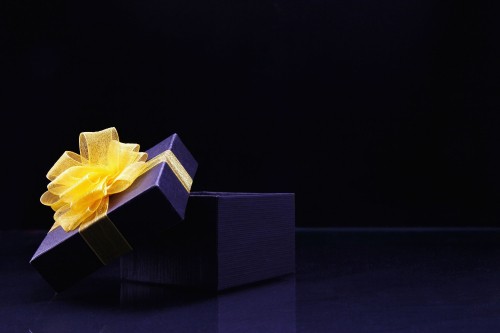 Image gift, christmas gift, origami, light, yellow