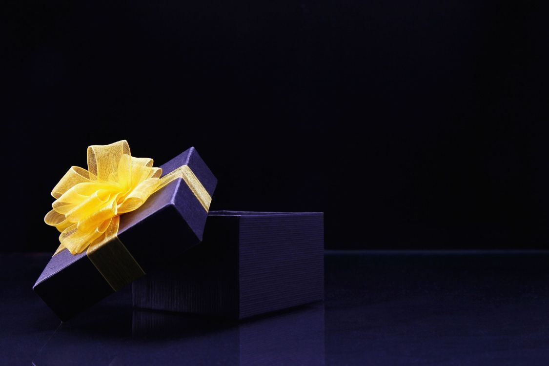 Gift, Christmas Gift, Origami, Light, Yellow. Wallpaper in 3831x2554 Resolution