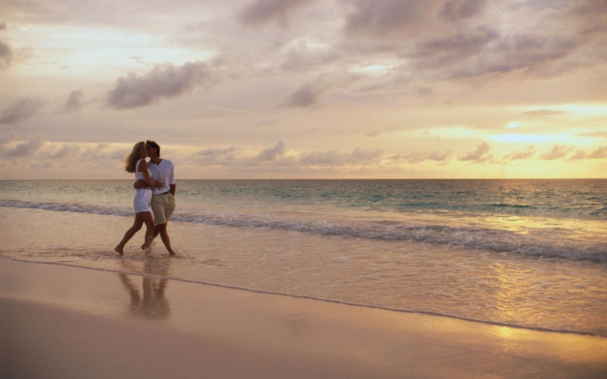 Pareja, Playa, Mar, Oceano, Vacaciones. Wallpaper in 1920x1200 Resolution