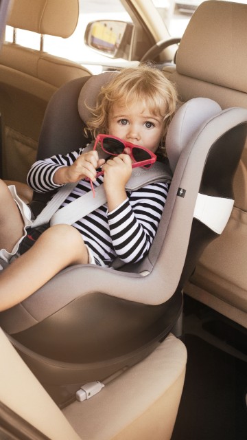 Image car seat, leg, thigh, child, car