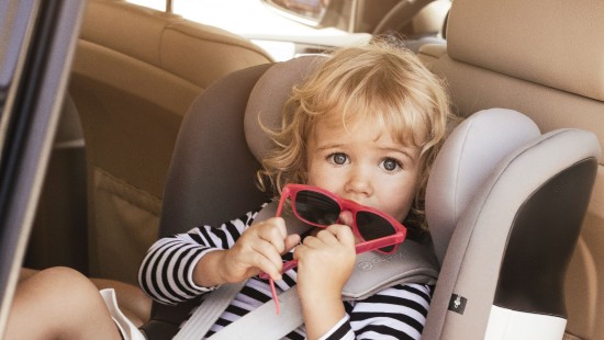 Image car seat, leg, thigh, child, car