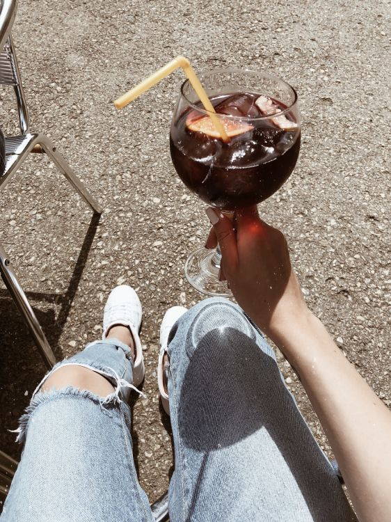 腿, 棕色, 人腿, 液体, 联合 壁纸 2908x3878 允许