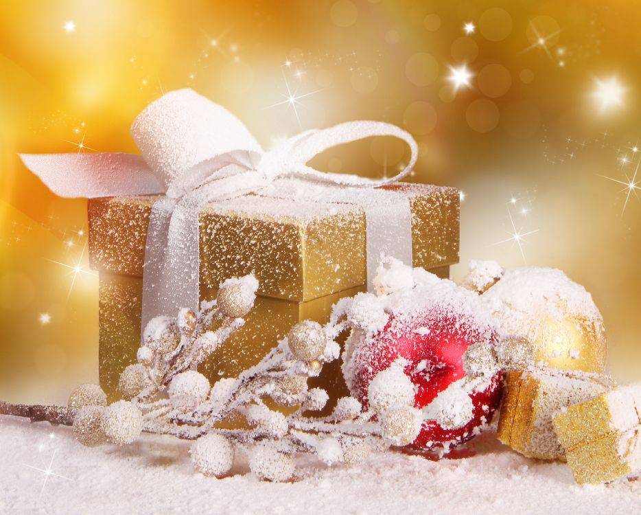 Gift, Christmas Gift, Christmas Day, Present, Food. Wallpaper in 3093x2482 Resolution